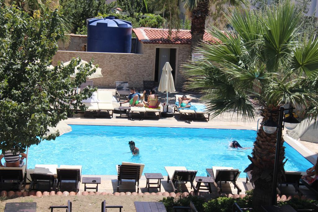 Esat Hotel Kusadası Exterior foto